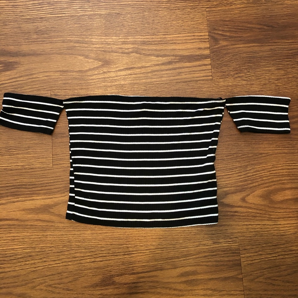 FOREVER 21 striped crop top